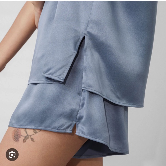 LUNYA BNWT Washable Silk Tee Short Set in Pastoral Blue Size XL - Picture 4 of 5